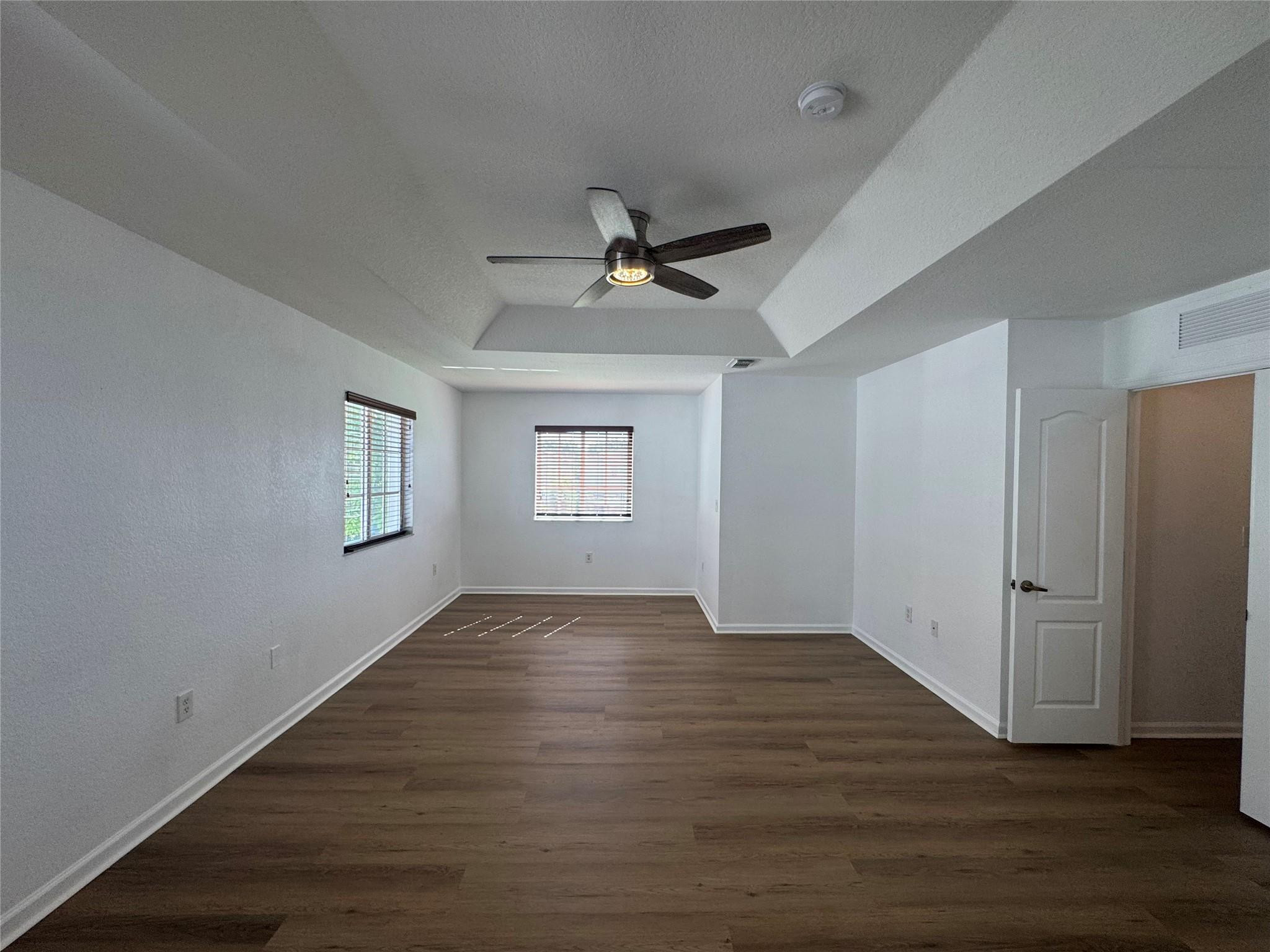 Mandarin Lakes - Residential