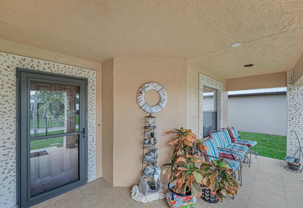 SPANISH LAKES ONE LEASEHO - Residential