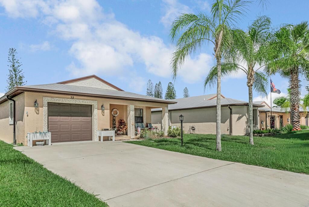 Photo of 32 Oro Grande Way, Port Saint Lucie, FL 34952 (MLS # R11120813)