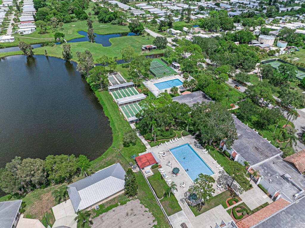 SPANISH LAKES ONE LEASEHO - Residential