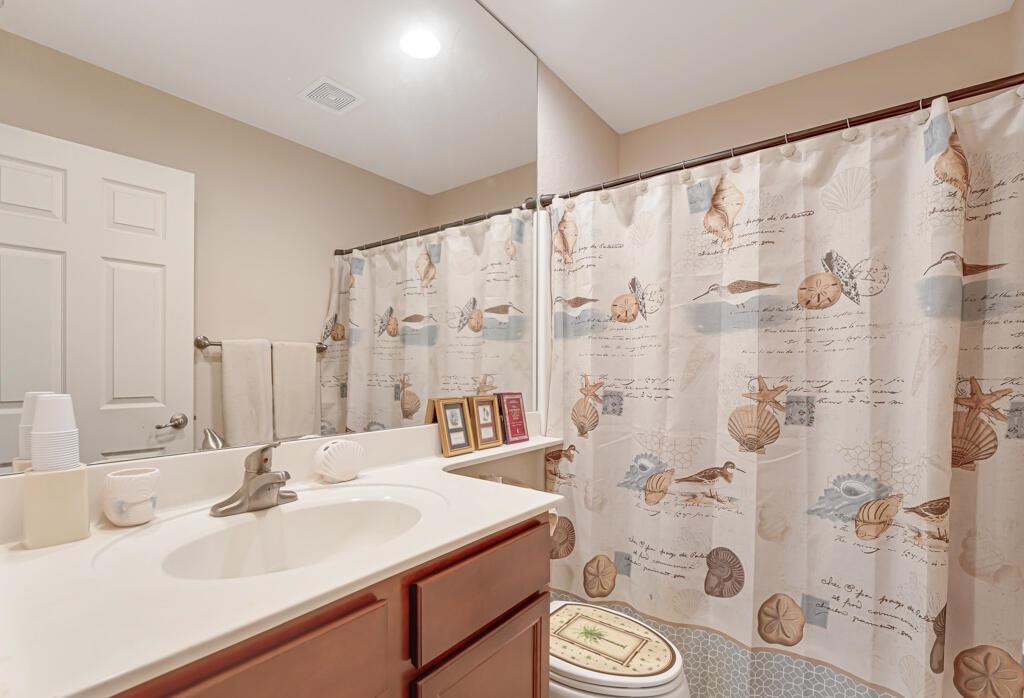 SPANISH LAKES ONE LEASEHO - Residential