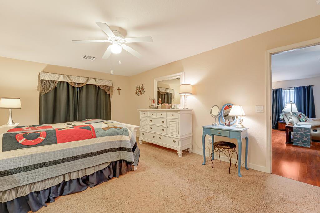 SPANISH LAKES ONE LEASEHO - Residential