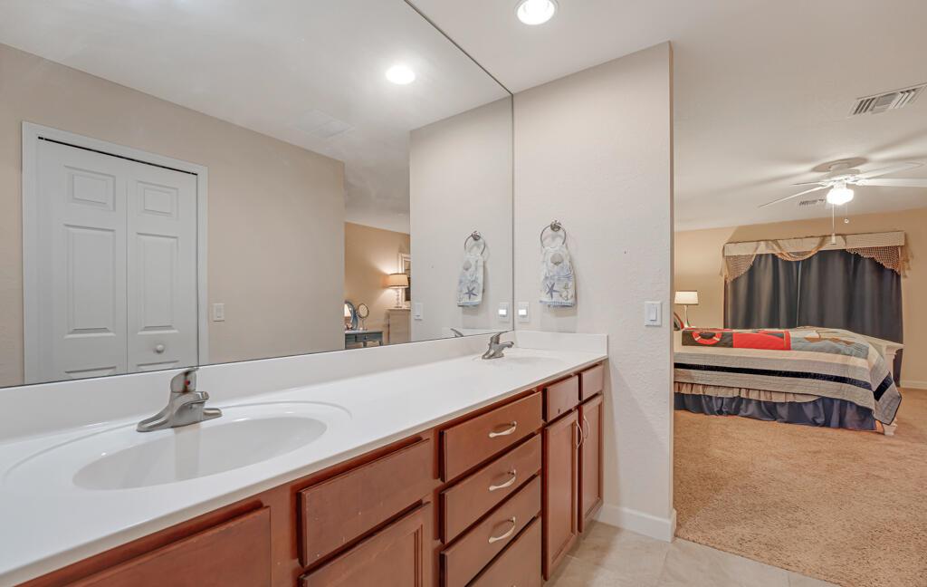 SPANISH LAKES ONE LEASEHO - Residential