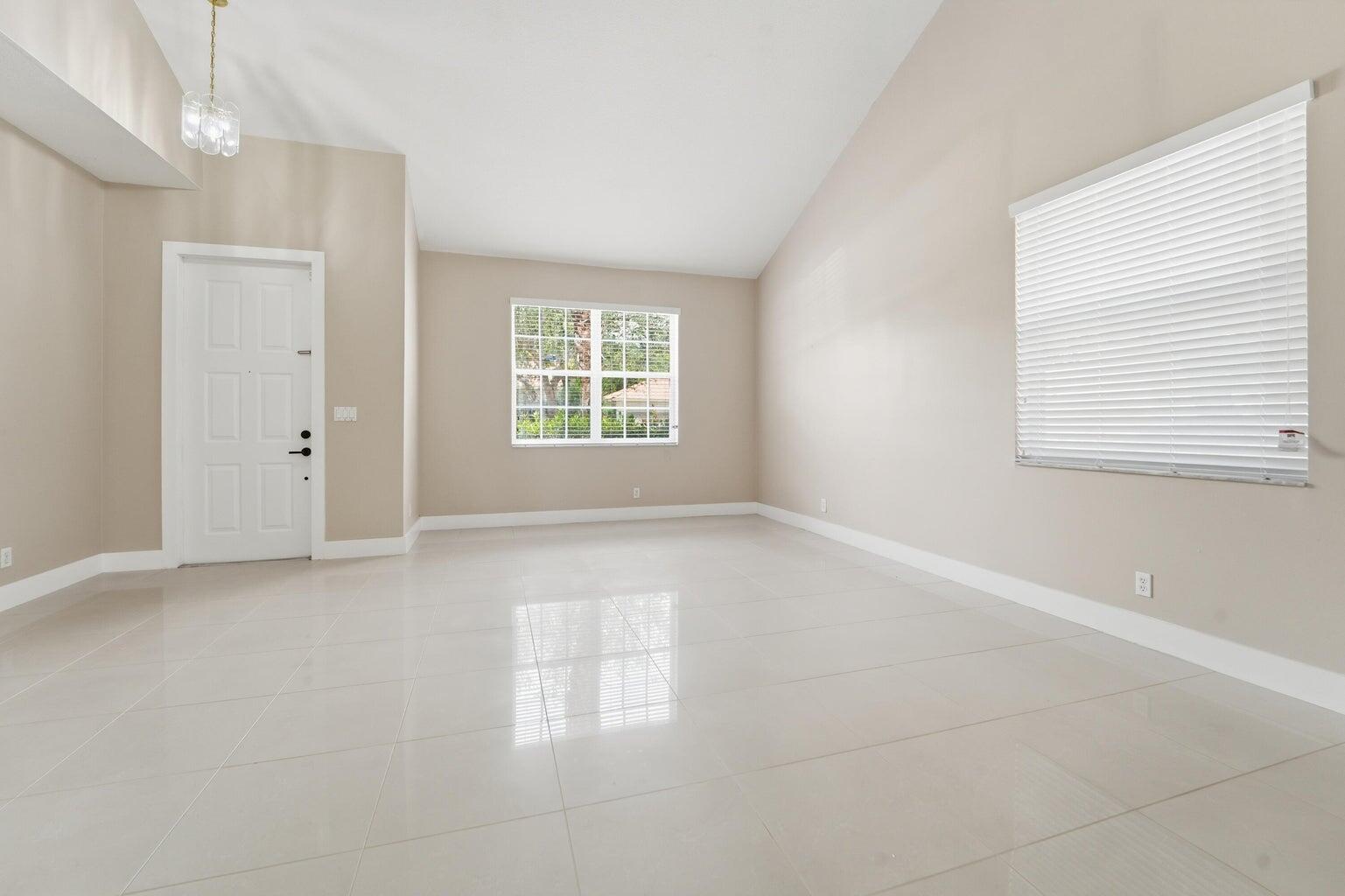 Properties 1780 PIERSIDE Circle