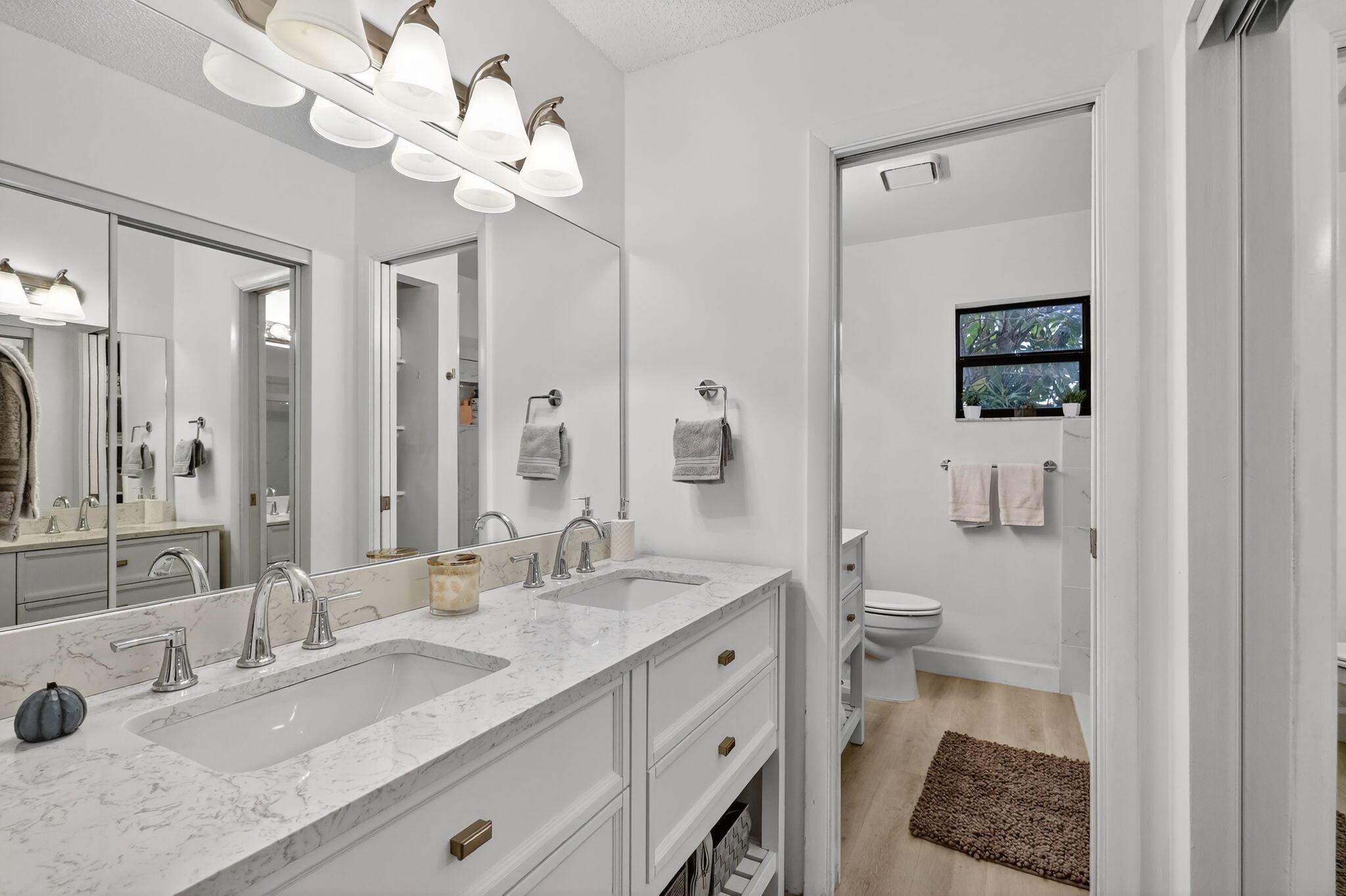 Homewood Lakes - Residential