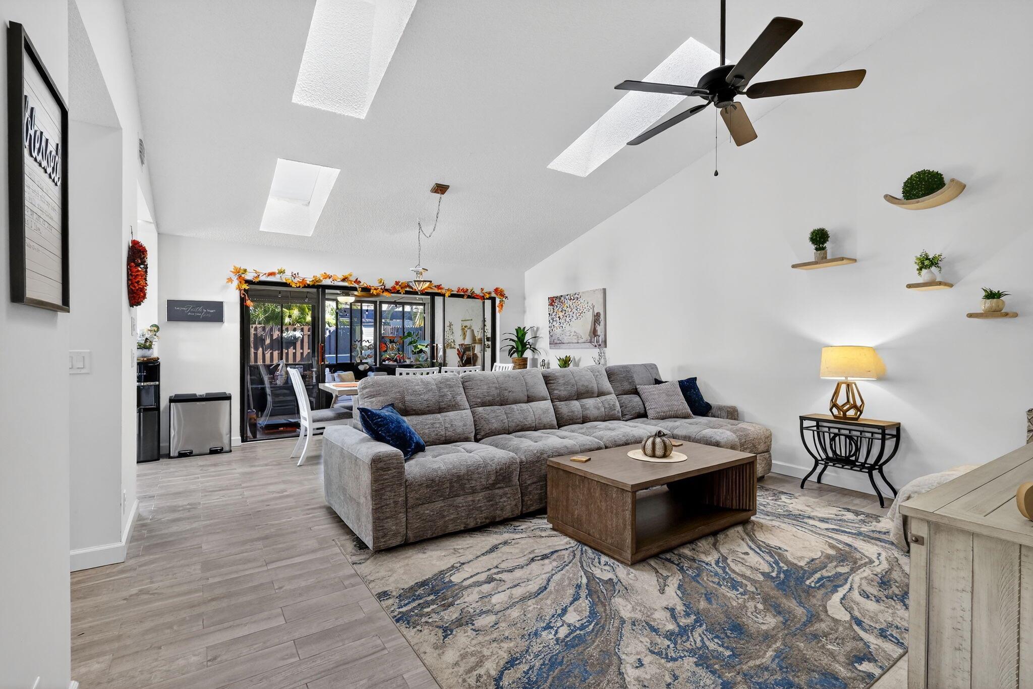 Homewood Lakes - Residential