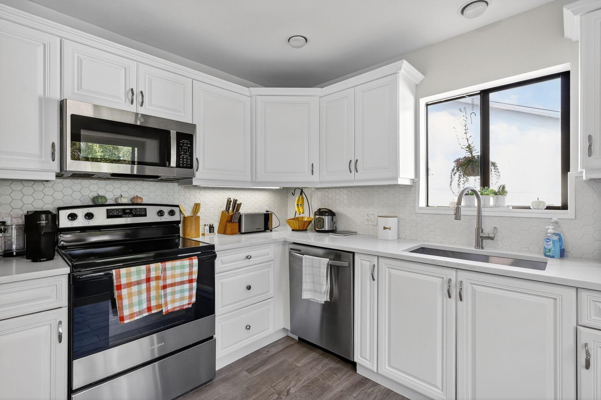 Homewood Lakes - Residential