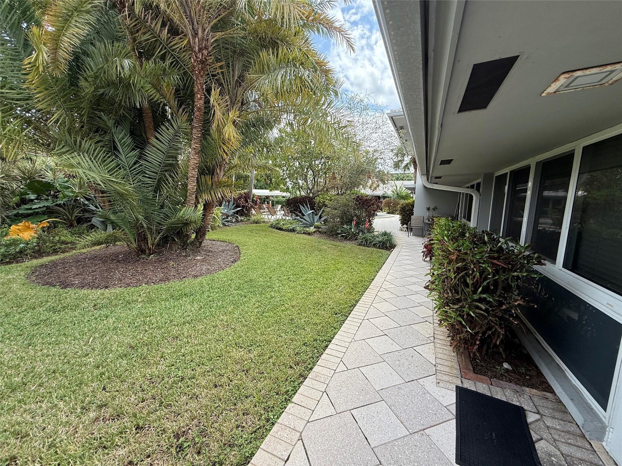 CORAL RIDGE COUNTRY CLUB - Residential Lease