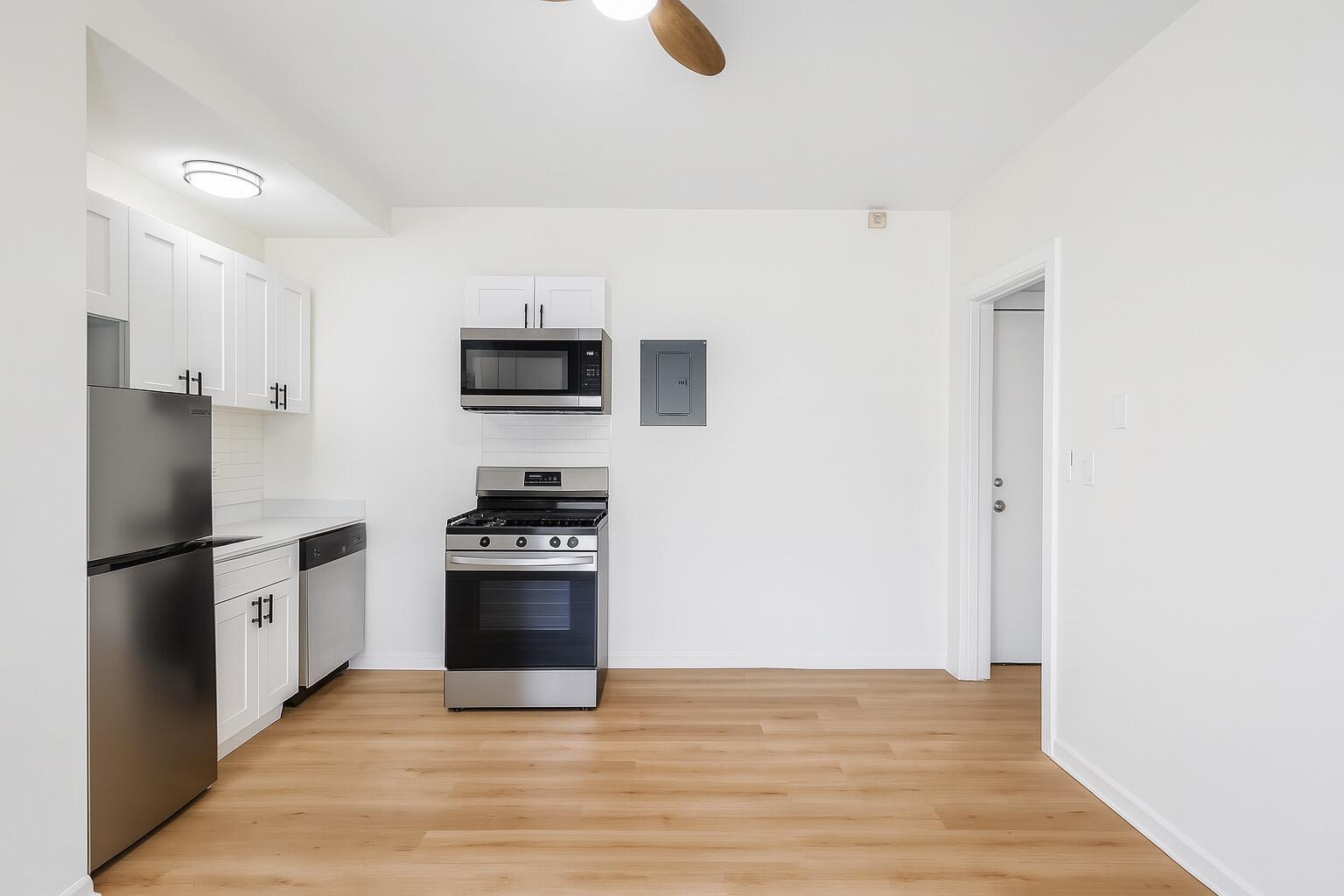 623 Park Place 4