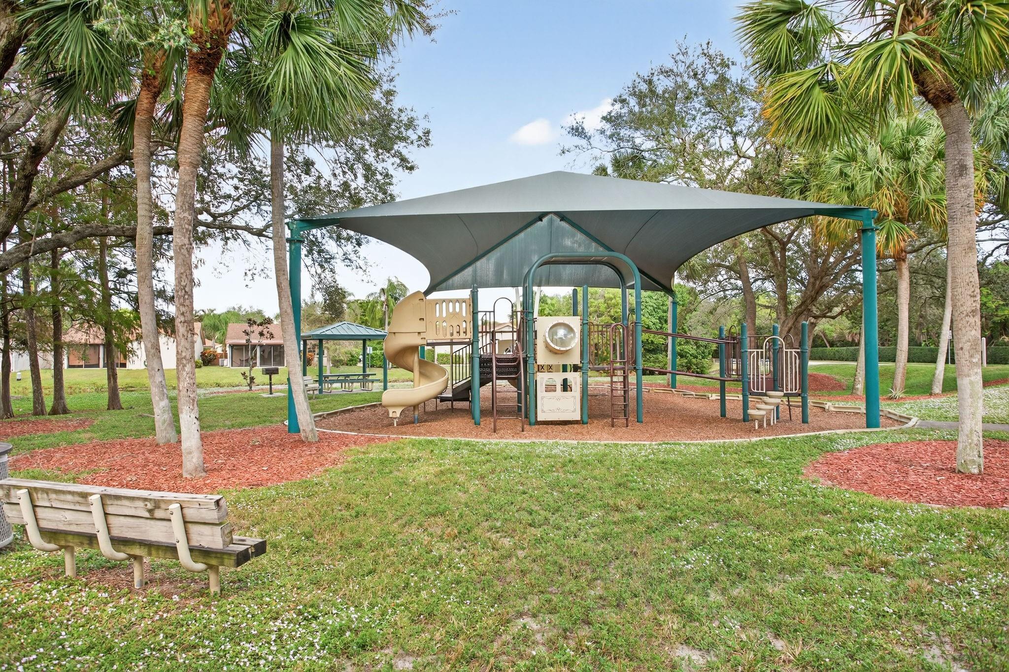 Pond Apple Place II Condo - Residential