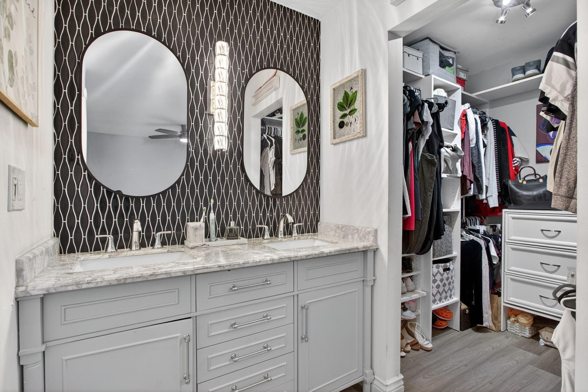 Pond Apple Place II Condo - Residential