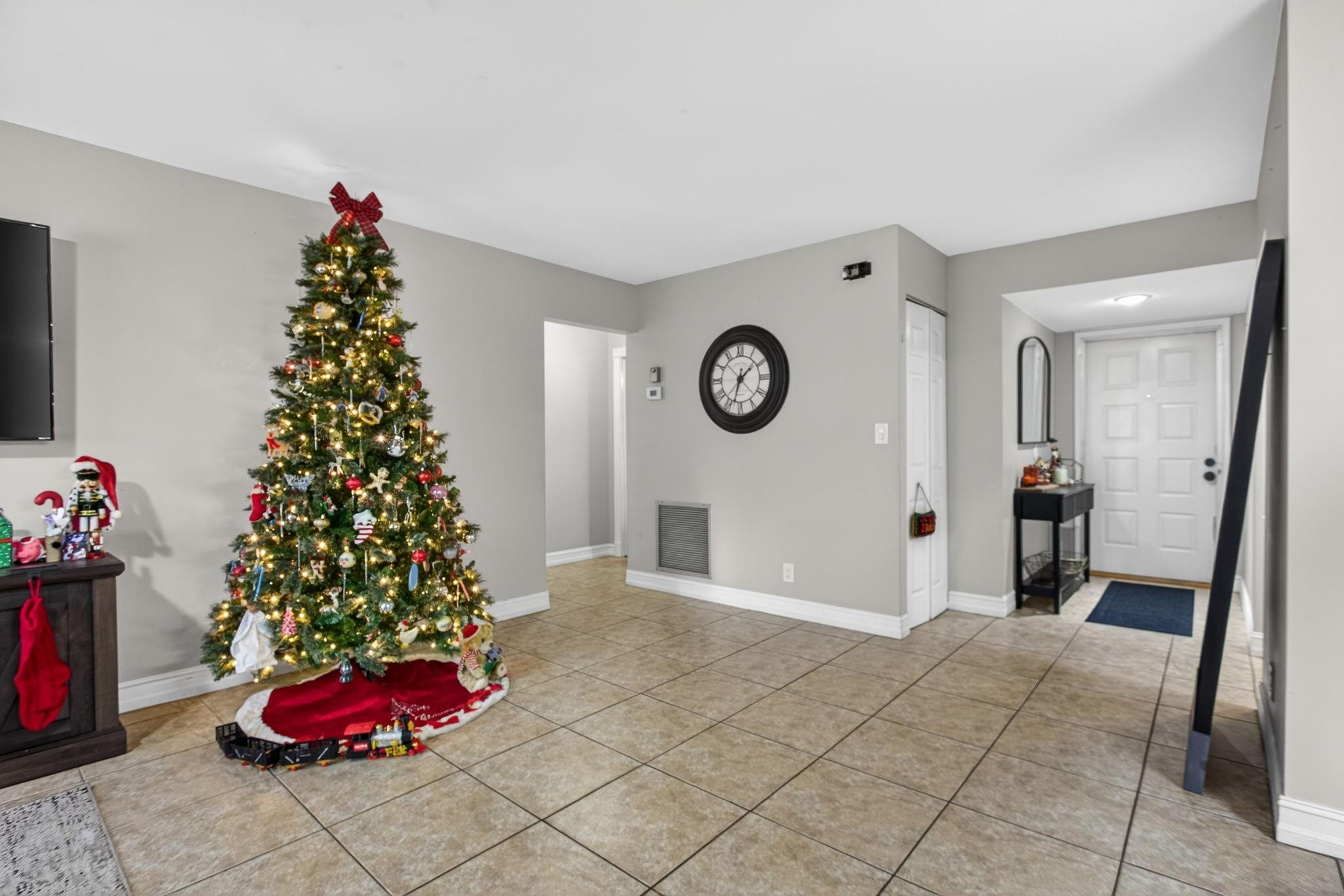Pond Apple Place II Condo - Residential