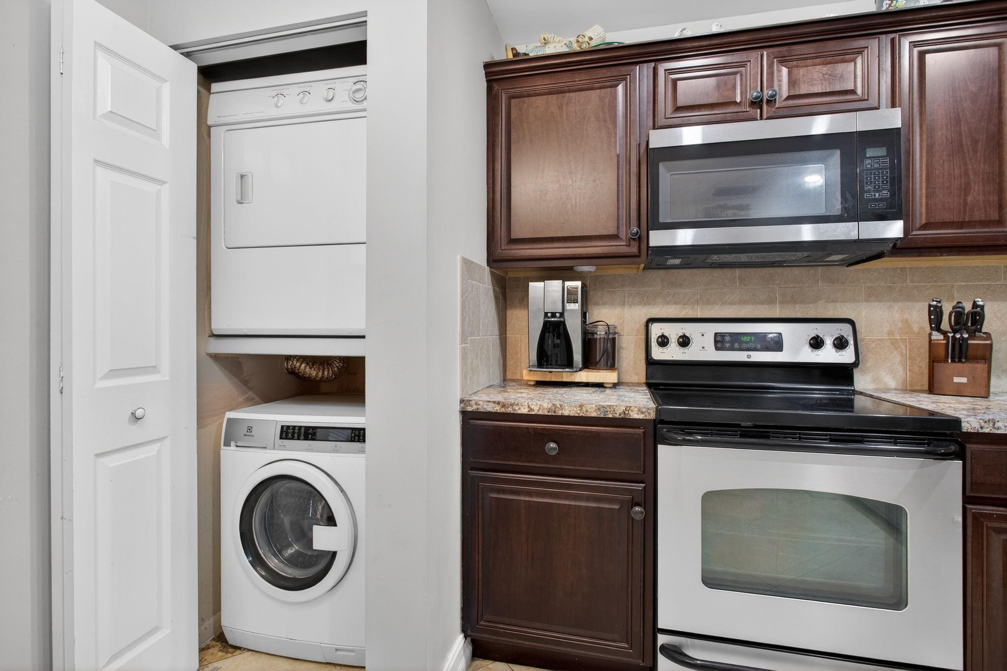 Pond Apple Place II Condo - Residential