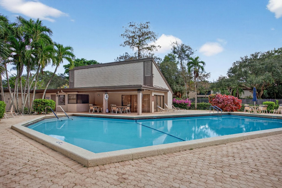 Pond Apple Place II Condo - Residential