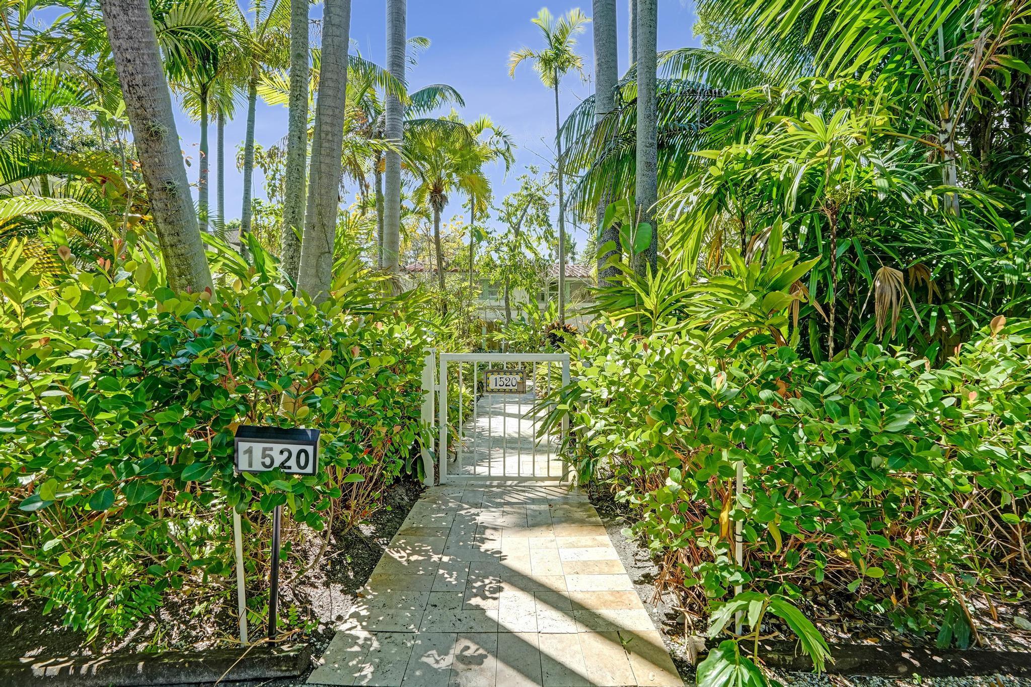 COLEE HAMMOCK - Residential