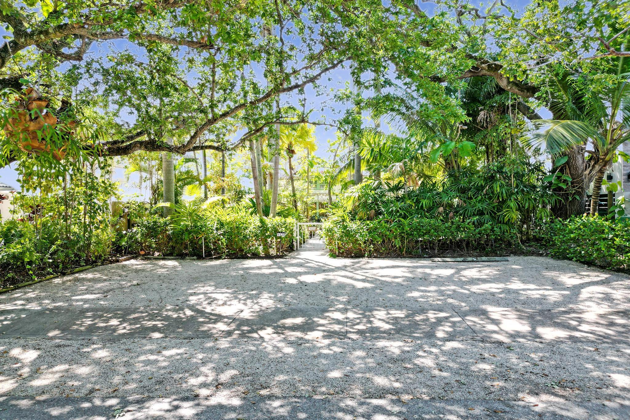 COLEE HAMMOCK - Residential