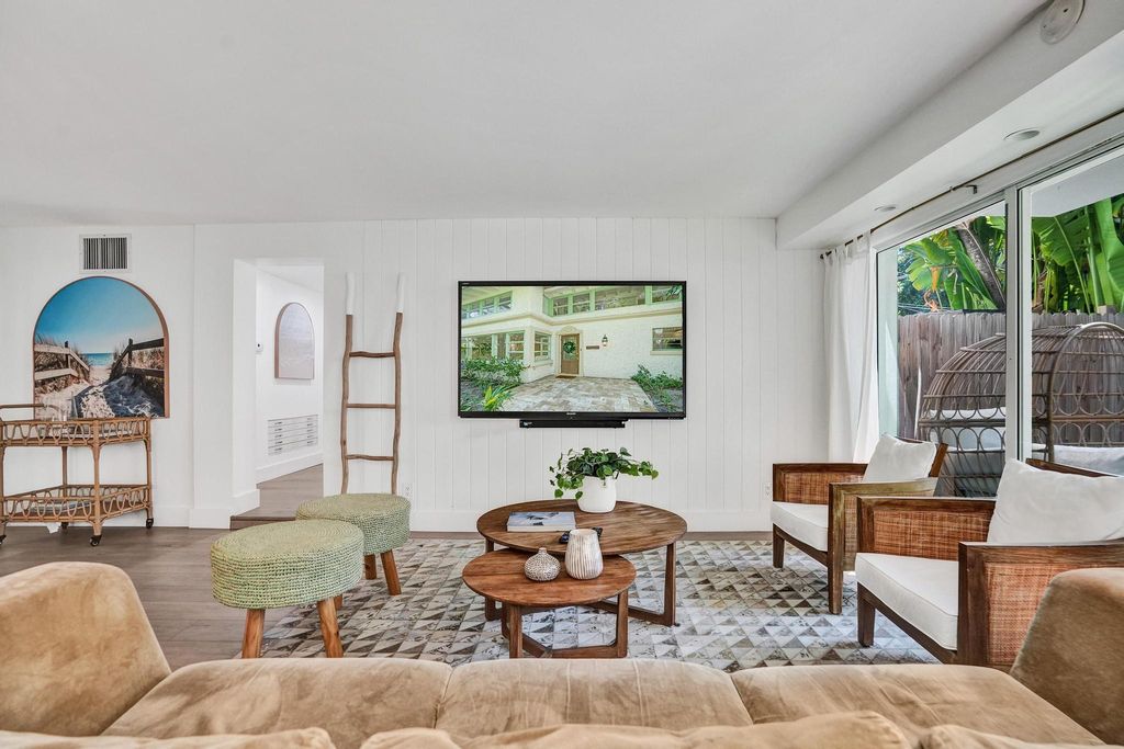 Photo of 1520 SE 1st Street, Fort Lauderdale, FL 33301 (MLS # B26008705)