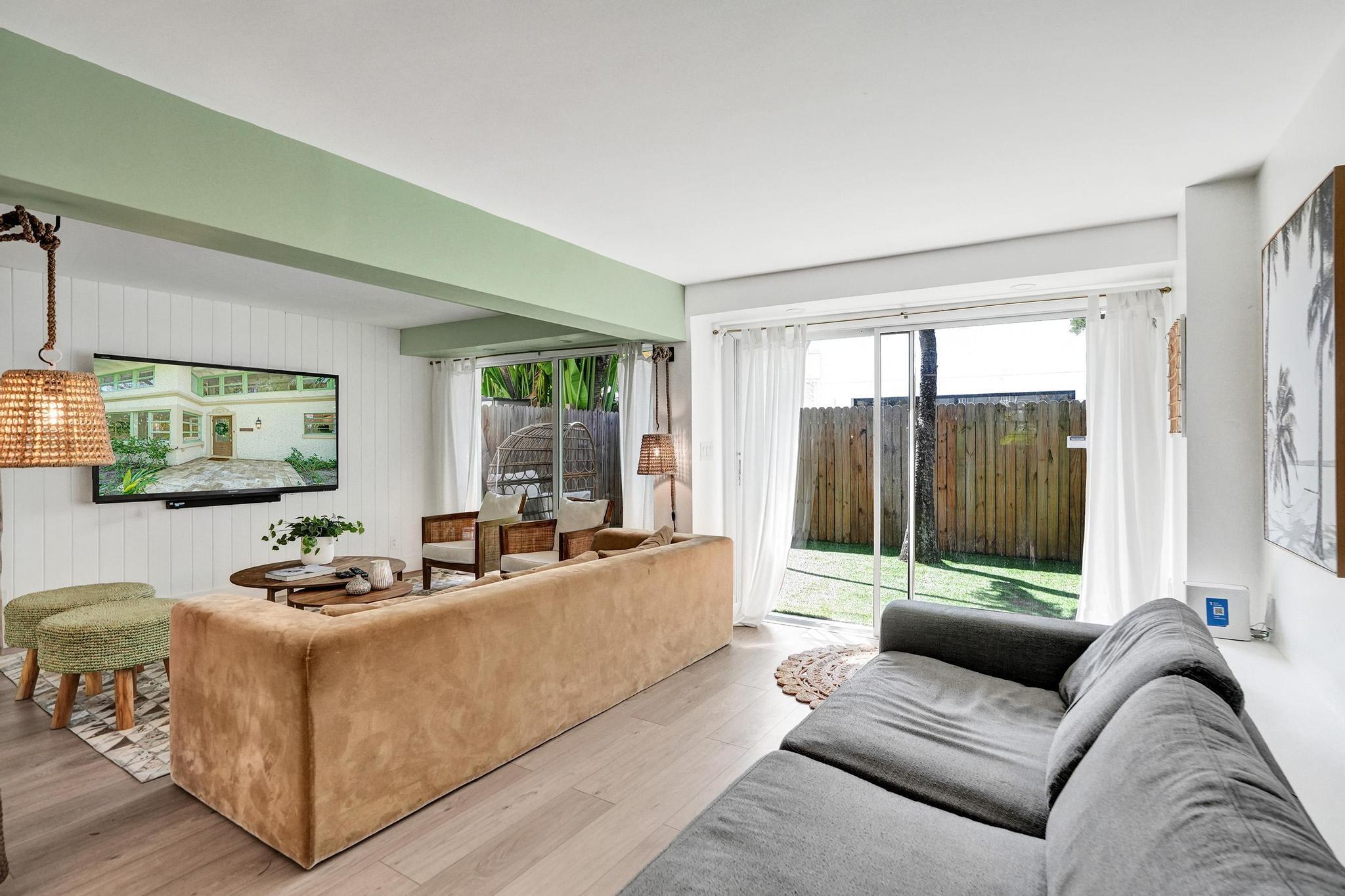 COLEE HAMMOCK - Residential