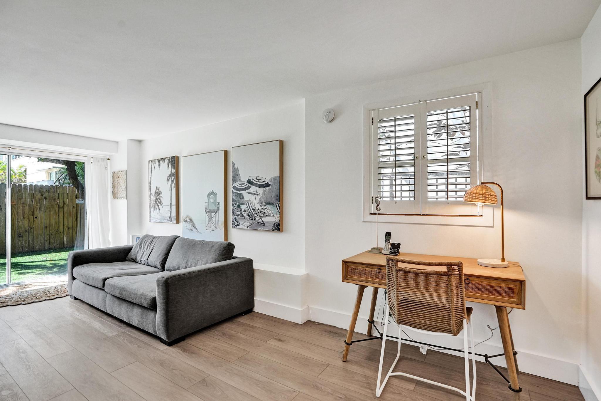 COLEE HAMMOCK - Residential