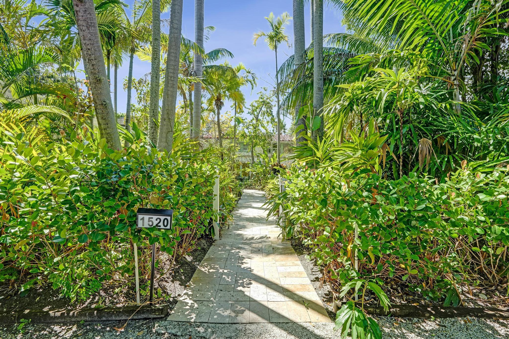 COLEE HAMMOCK - Residential