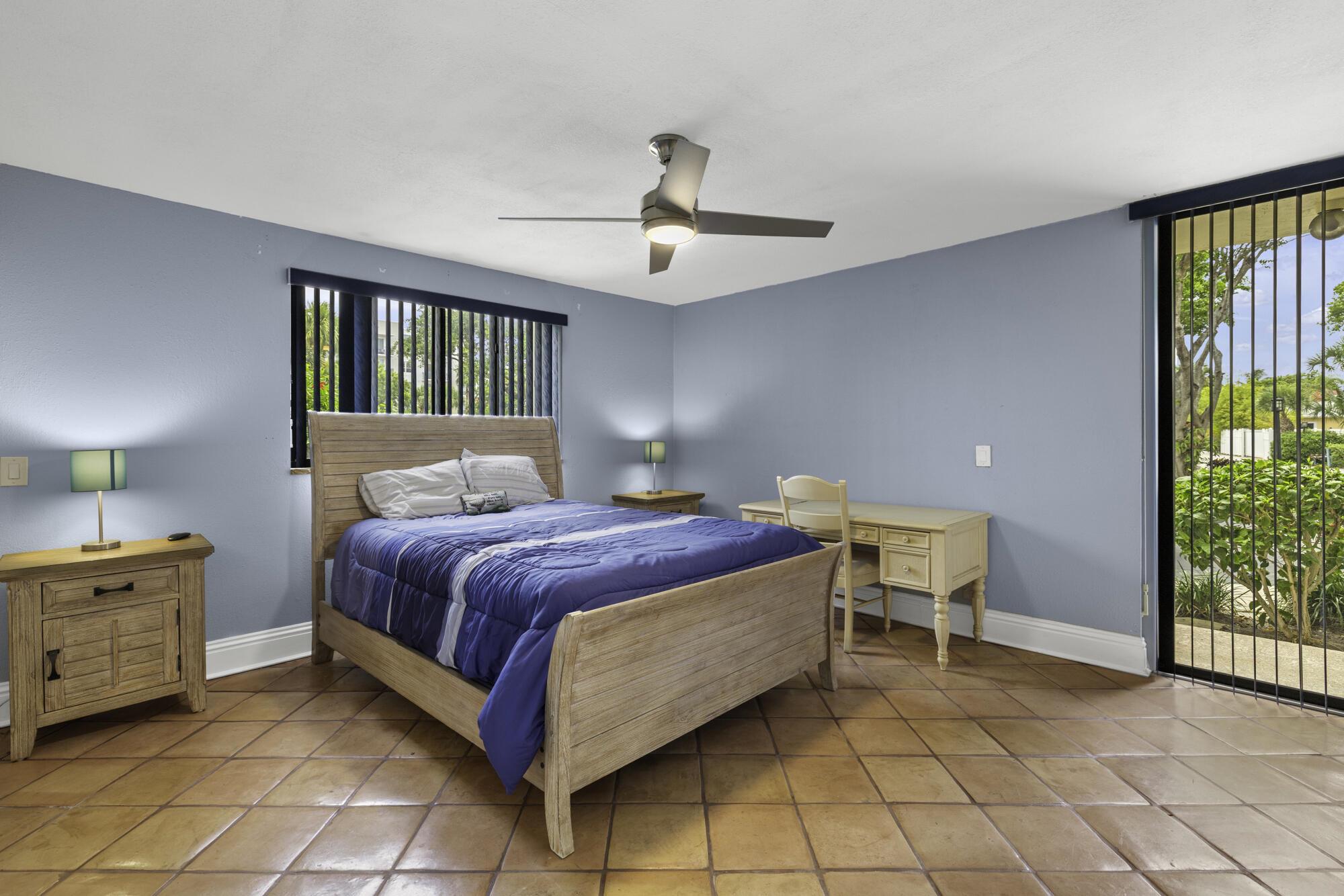 HIDDEN BANYAN CONDO - Residential