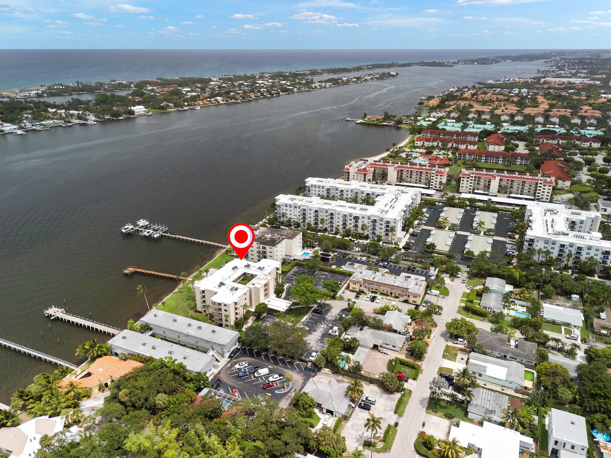 HIDDEN BANYAN CONDO - Residential