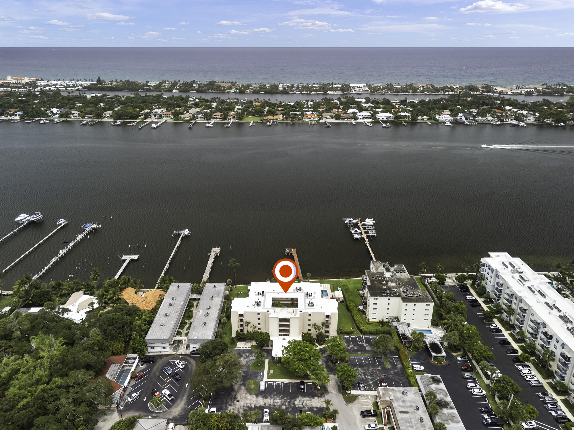 HIDDEN BANYAN CONDO - Residential