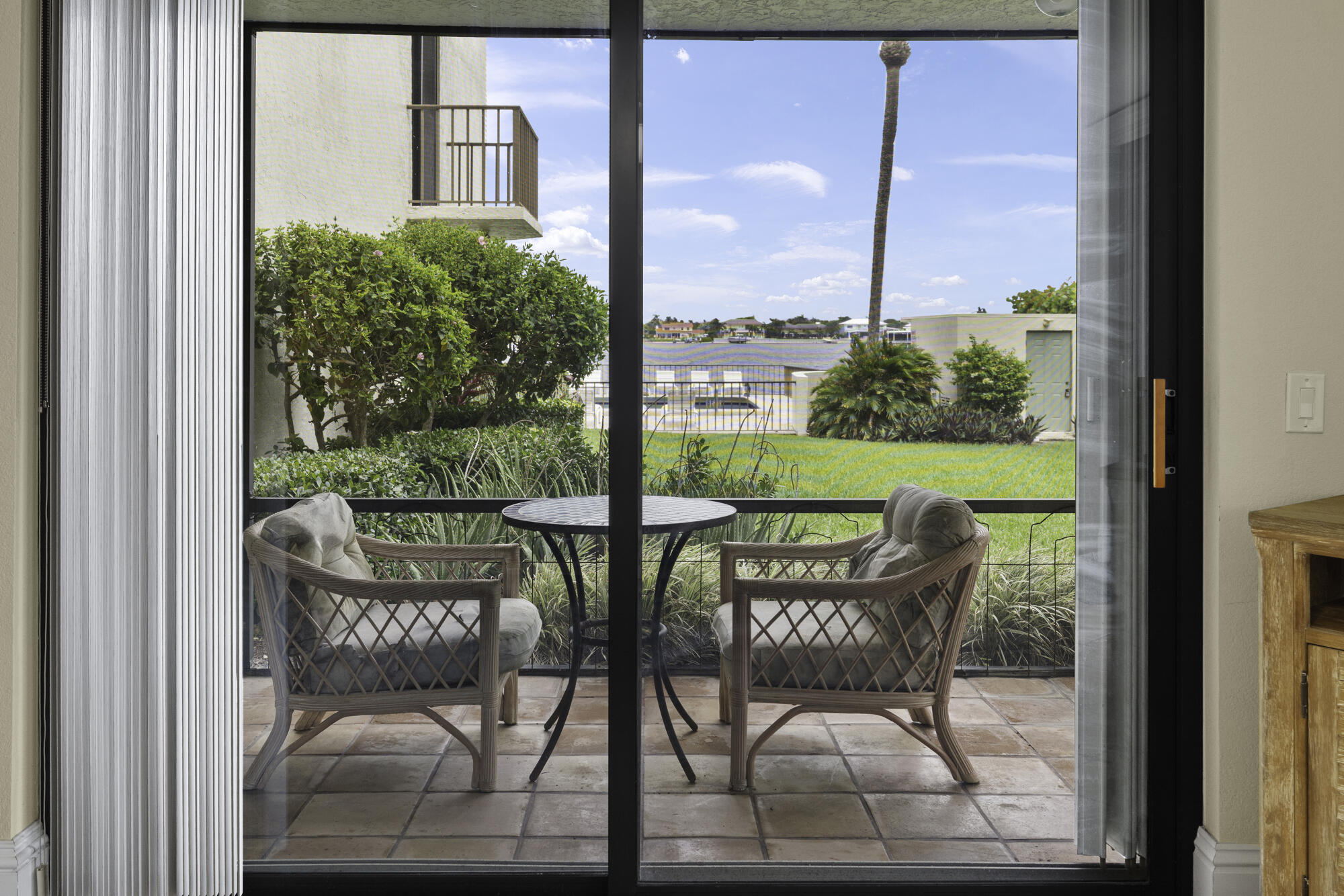 HIDDEN BANYAN CONDO - Residential