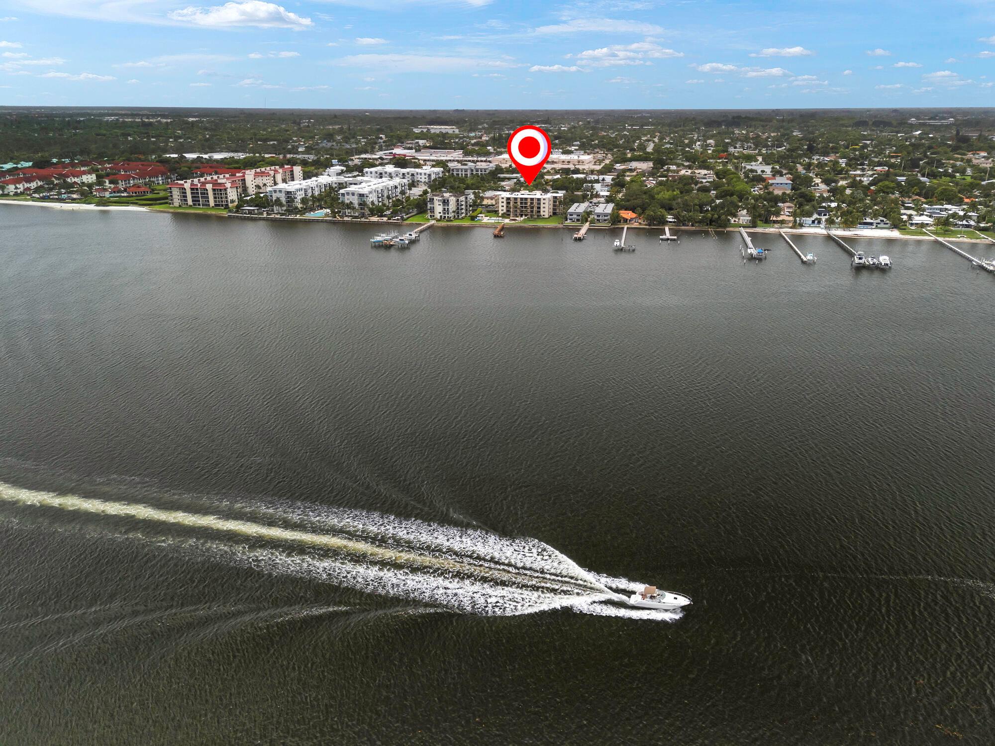 HIDDEN BANYAN CONDO - Residential