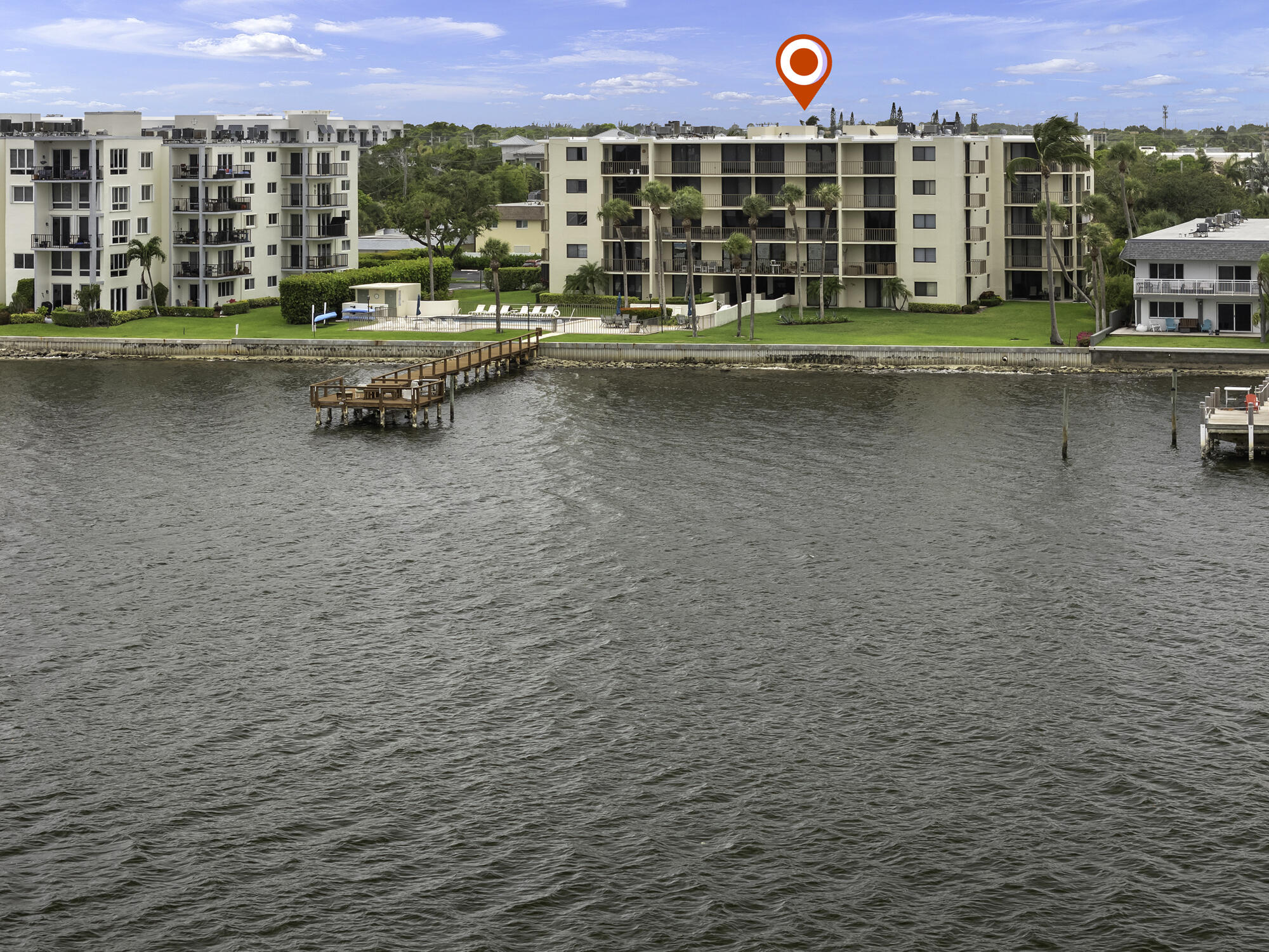 HIDDEN BANYAN CONDO - Residential