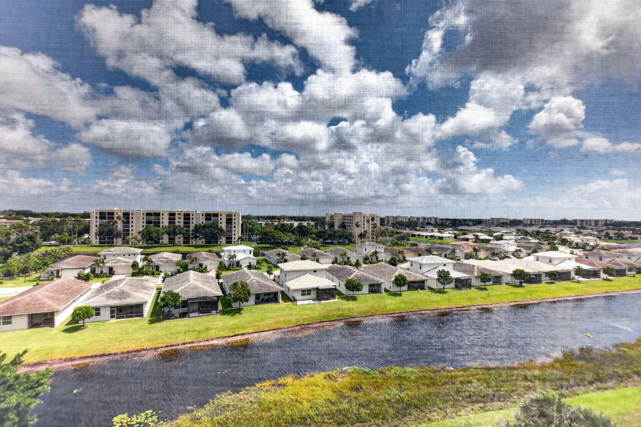 HUNTINGTON TOWERS CONDO - Residential