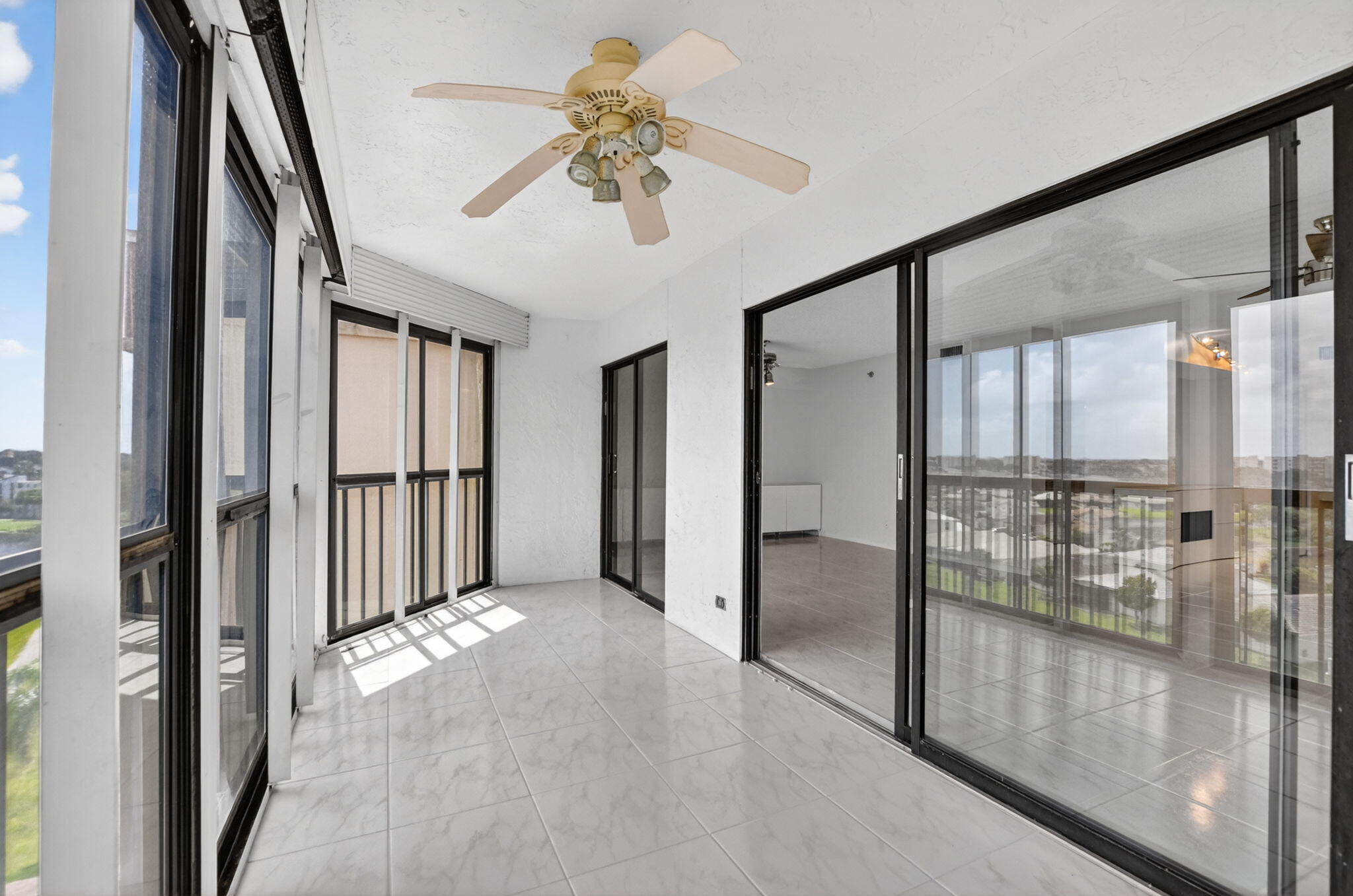 HUNTINGTON TOWERS CONDO - Residential
