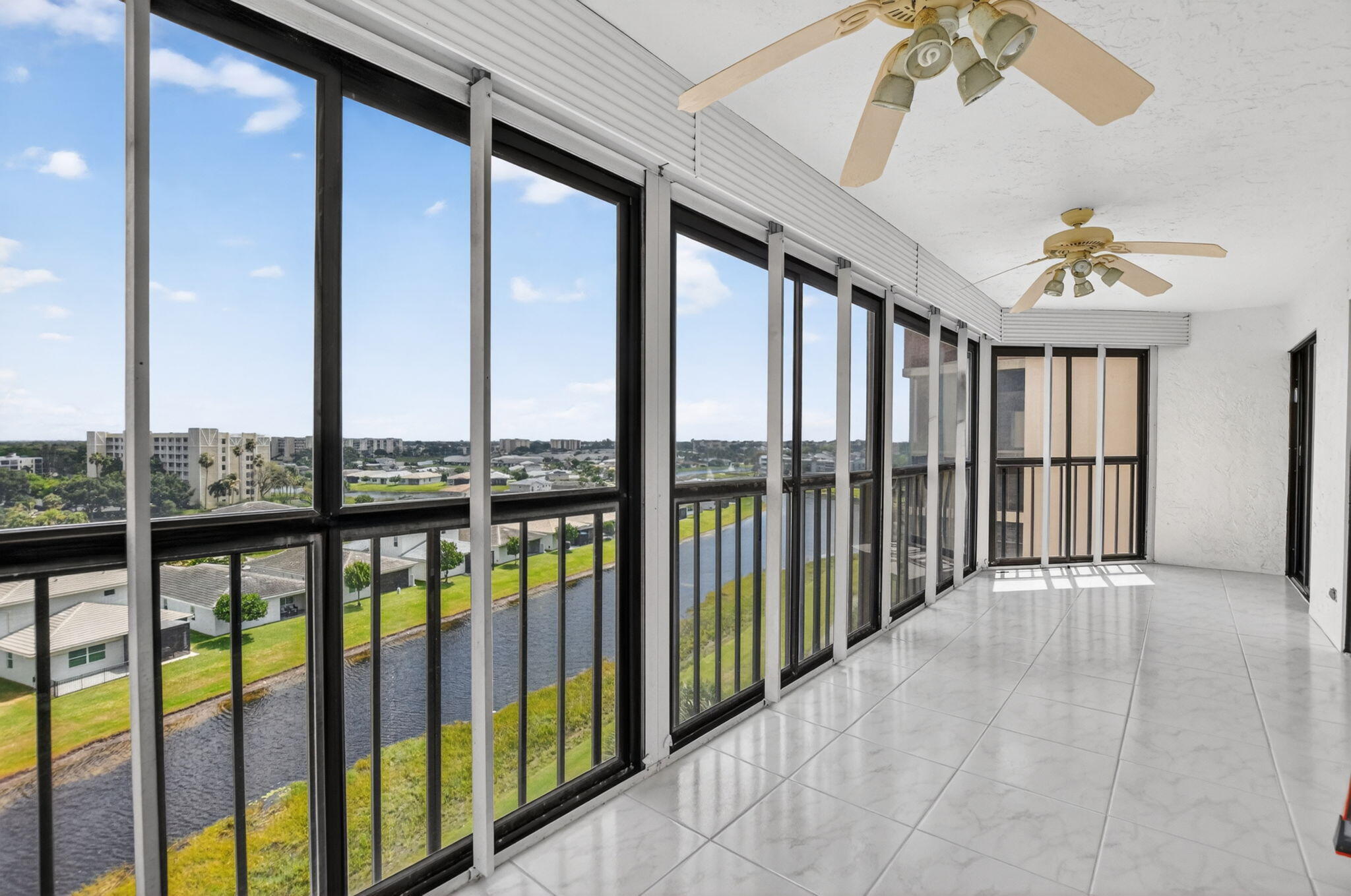 HUNTINGTON TOWERS CONDO - Residential