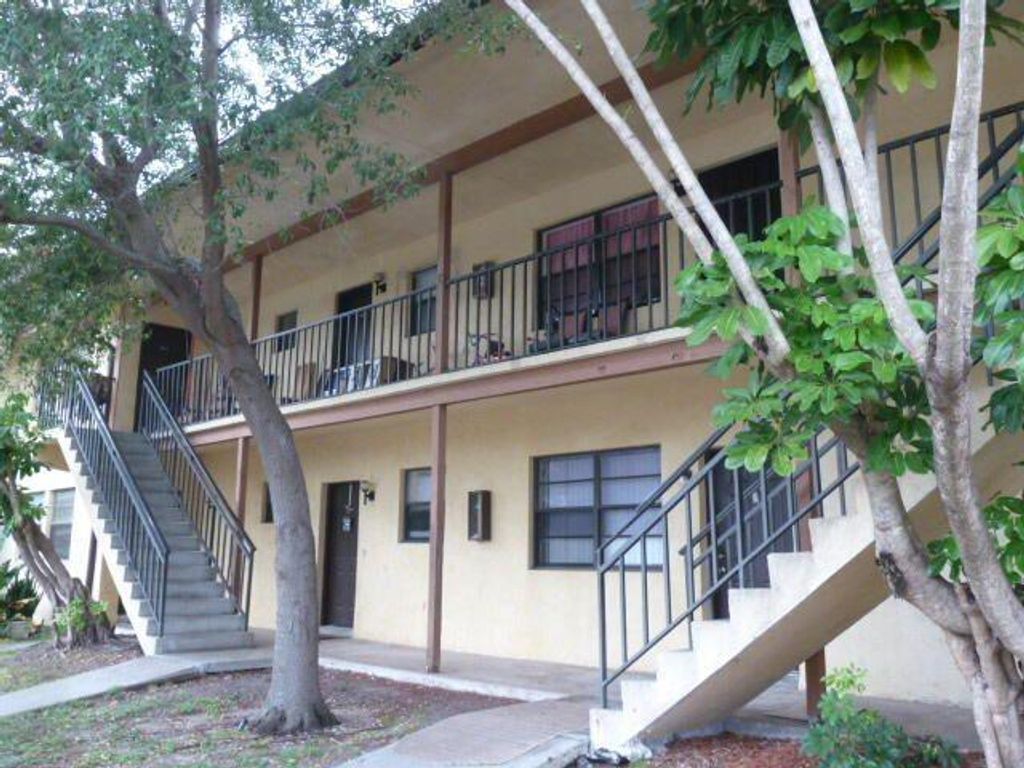 Photo of 3293 Kirk Road #6, Lake Worth, FL 33461 (MLS # R10787575)