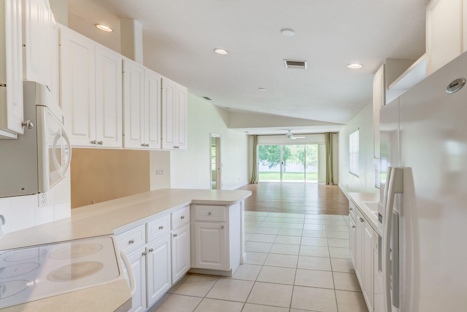 ISLES AT PALM BEACH GARDE - Residential Lease