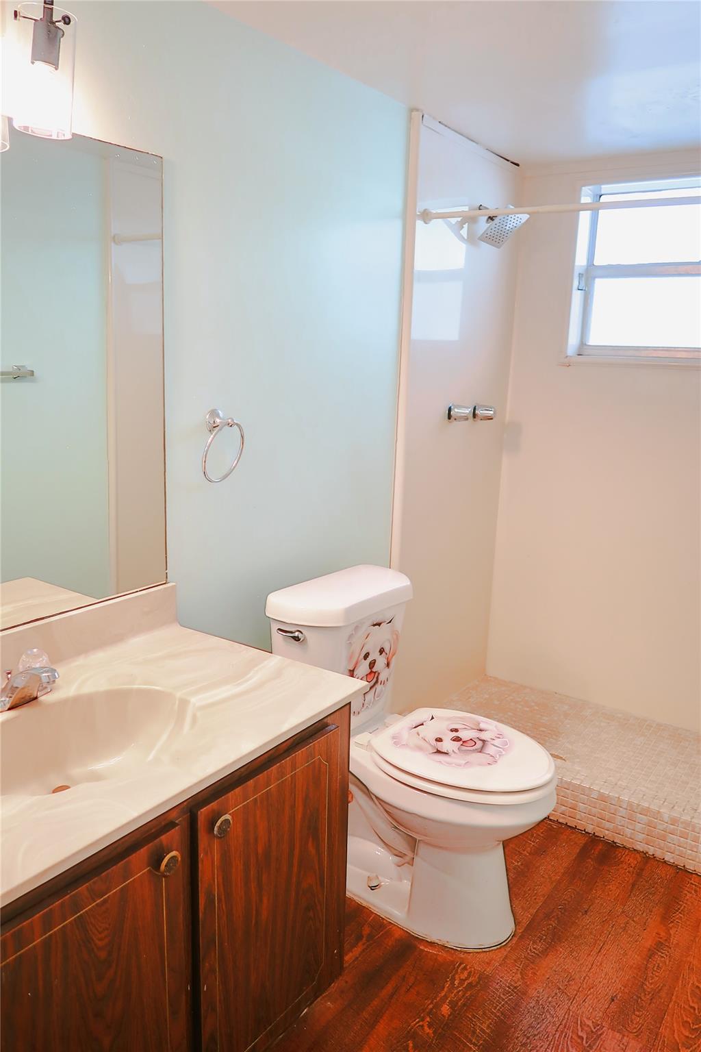 Sands Point - Residential