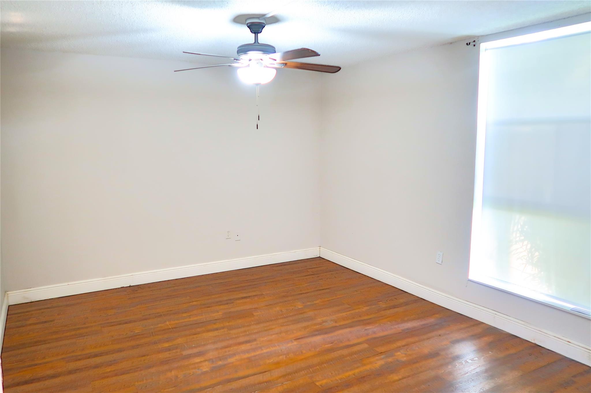 Sands Point - Residential