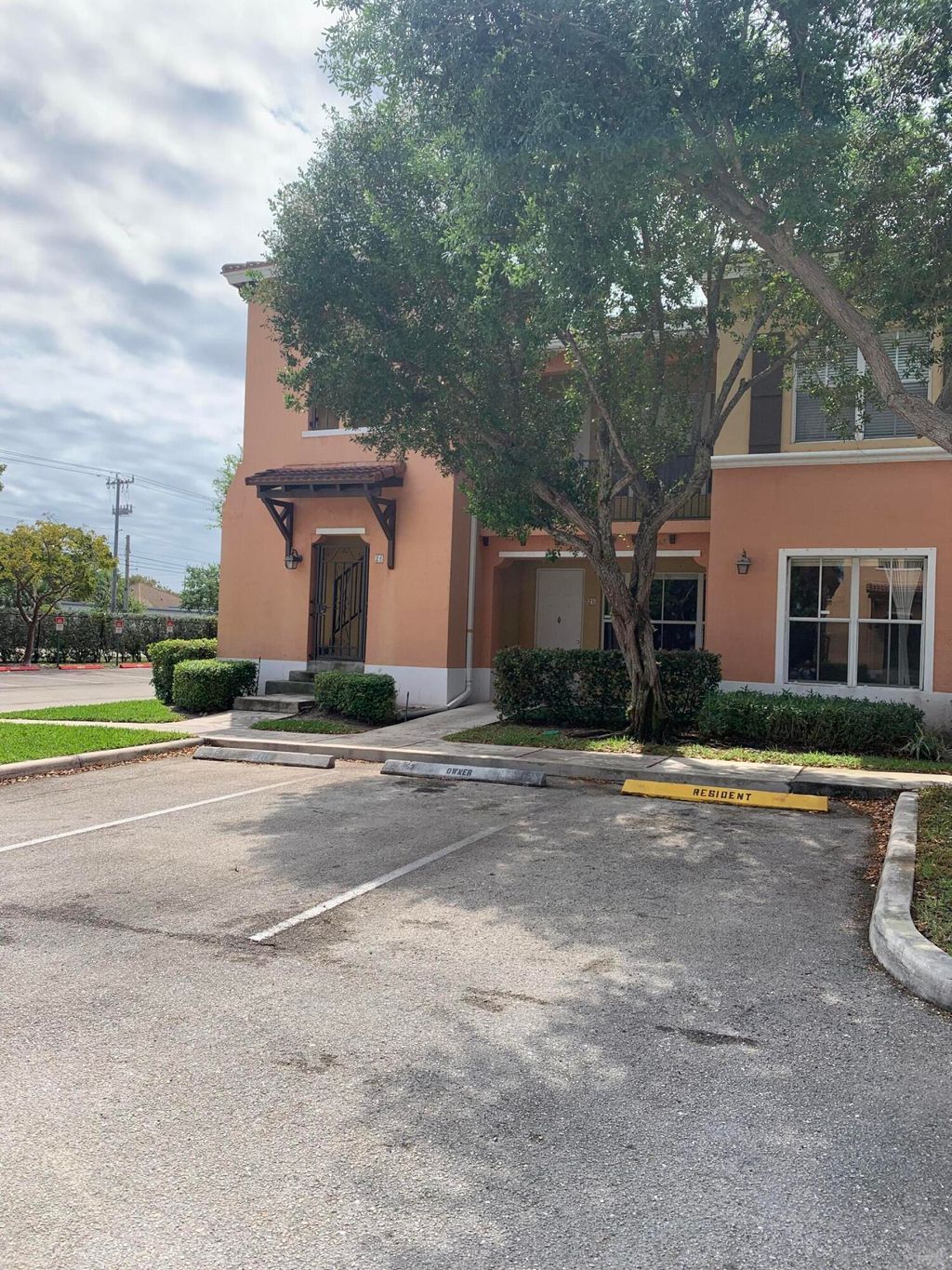 Photo of 3549 Forest Hill Boulevard #25, Palm Springs, FL 33406 (MLS # B26006661)