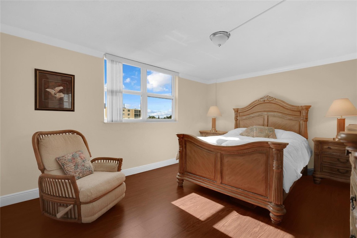 Meadowbrook Lakes Views - Residential