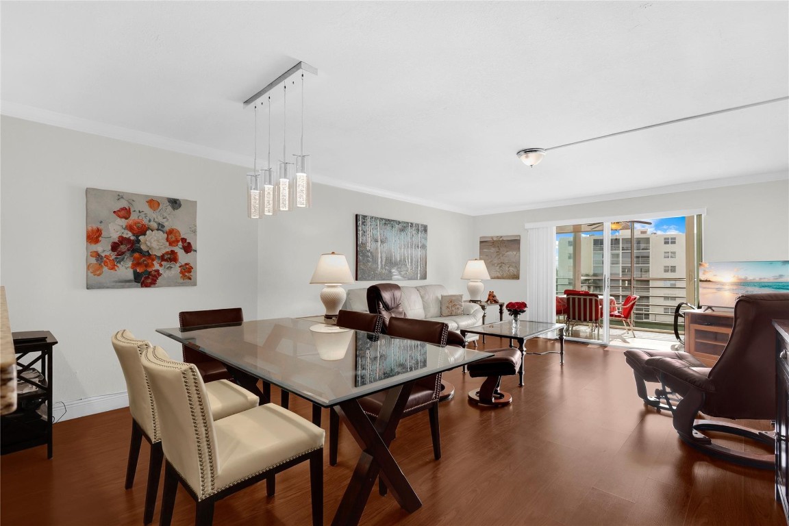 Meadowbrook Lakes Views - Residential