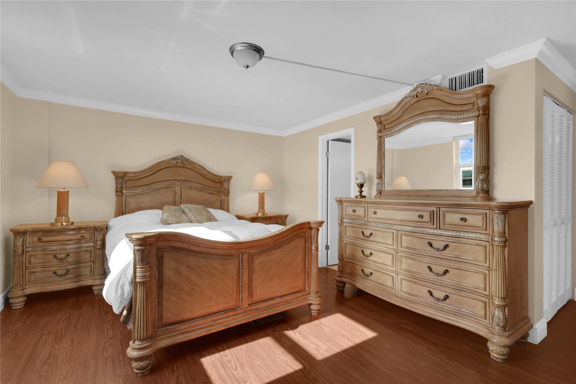 Meadowbrook Lakes Views - Residential