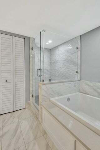 WATER GLADES CONDO - Residential