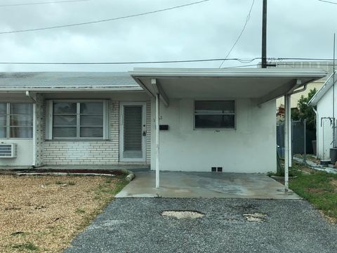 1332 Alho Drive Lantana FL 33462