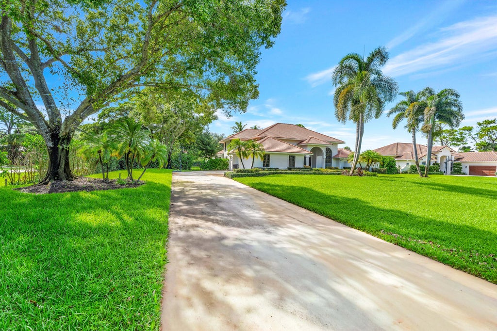 Photo of 7661 BOLD LAD Road, Palm Beach Gardens, FL 33418 (MLS # B26081572)