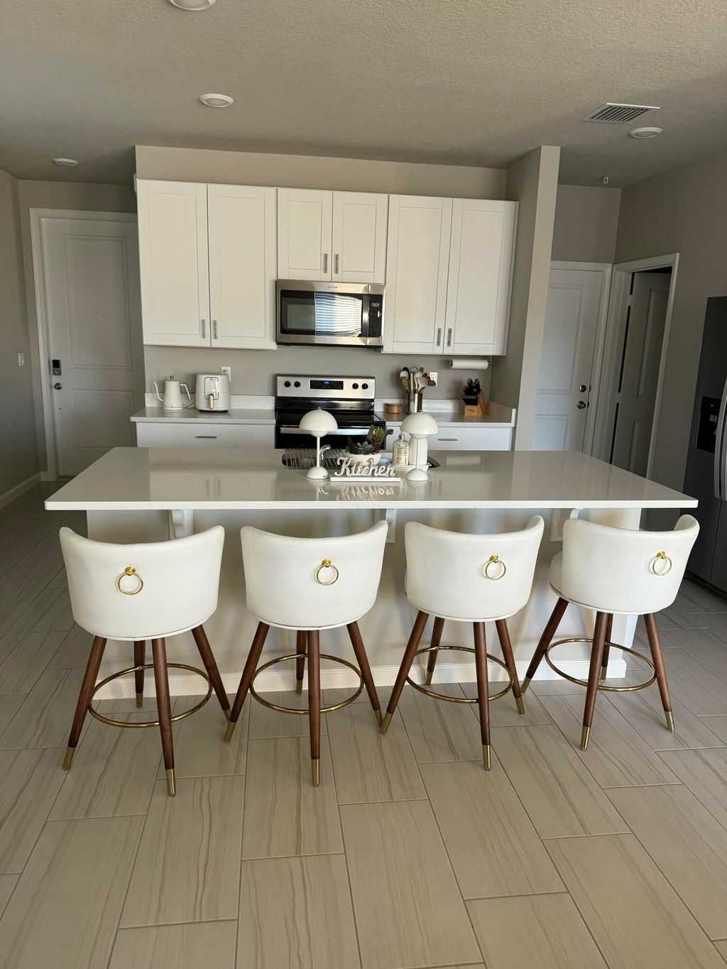 Photo of 389 Salisbury Circle, Fort Pierce, FL 34982 (MLS # R11169592)