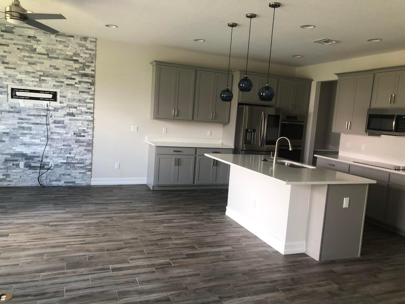 BOCA DUNES PUD - Residential Lease