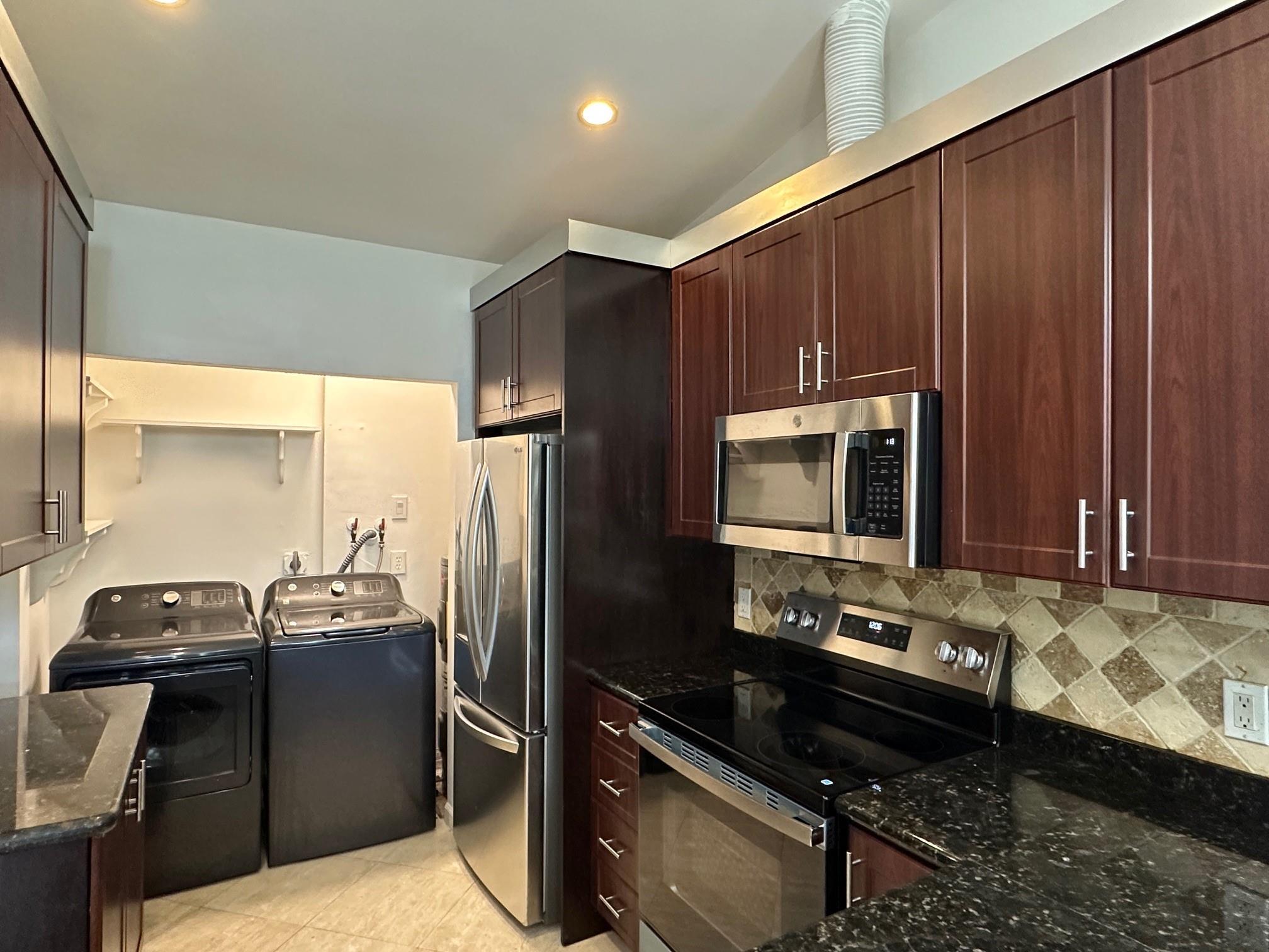 RAMBLEWOOD PLACE - Residential