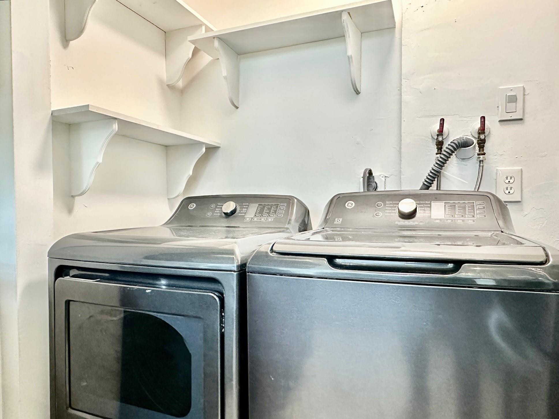 RAMBLEWOOD PLACE - Residential