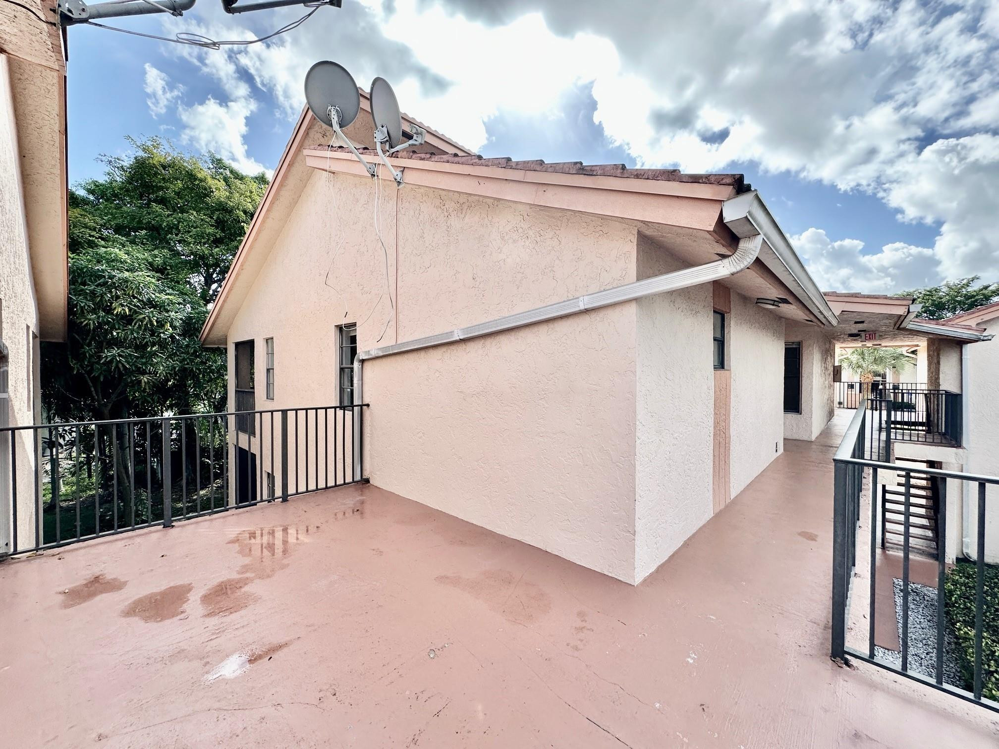 RAMBLEWOOD PLACE - Residential