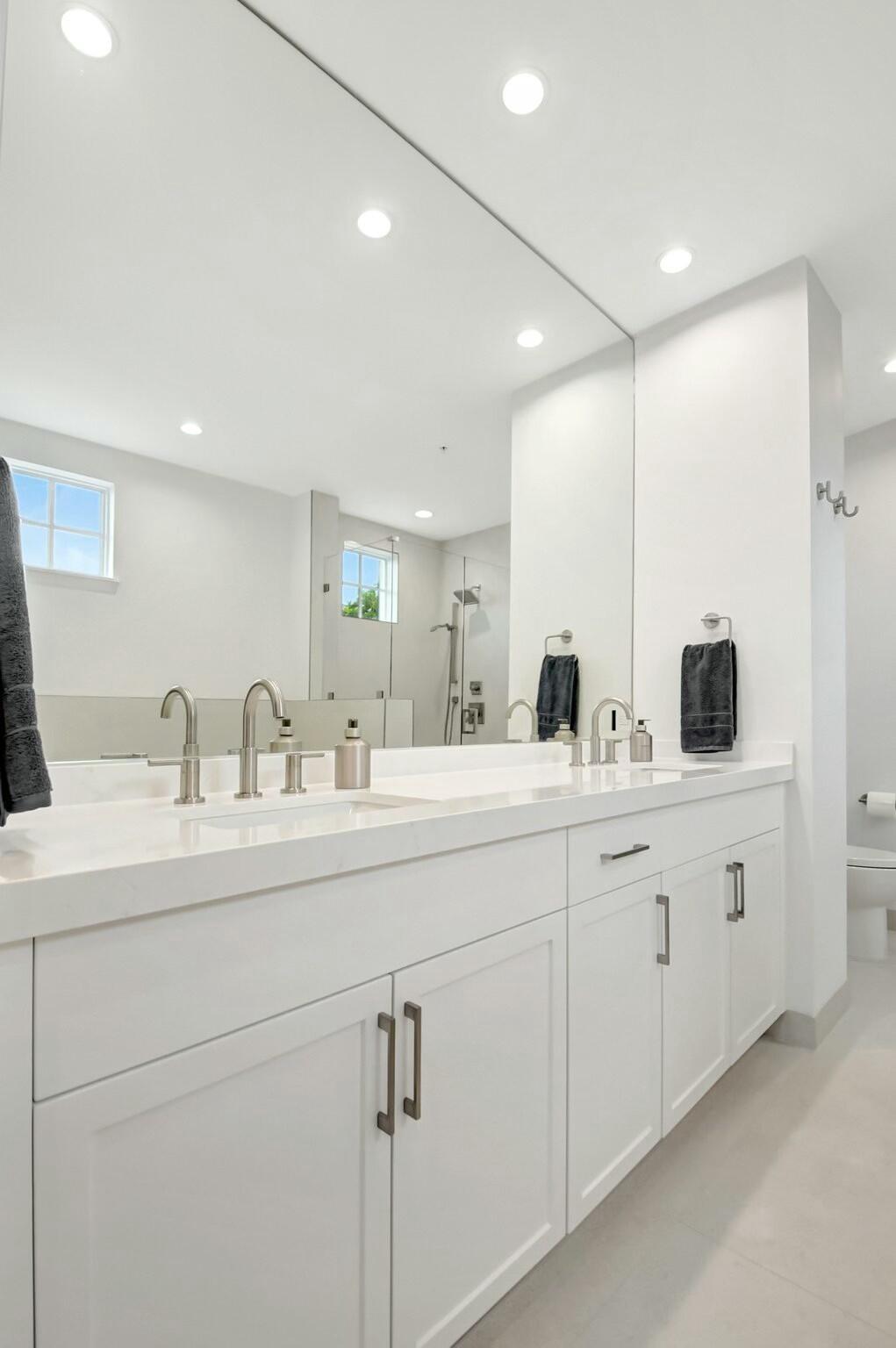 CITY WALK AT PINEAPPLE GR - Residential Lease